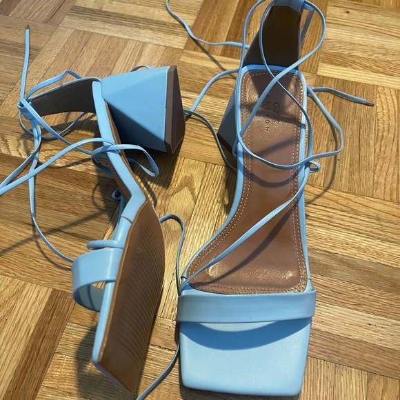 Selling these never worn ASOS strappy blue sandals! - Picture 4 of 5